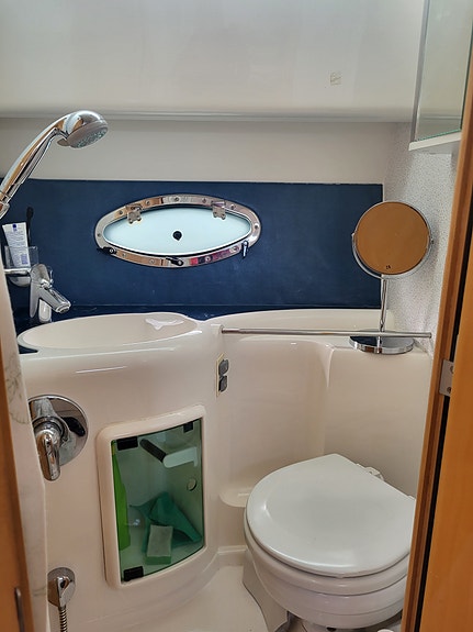 Fairline Targa 30 i fint skick 14 of 22