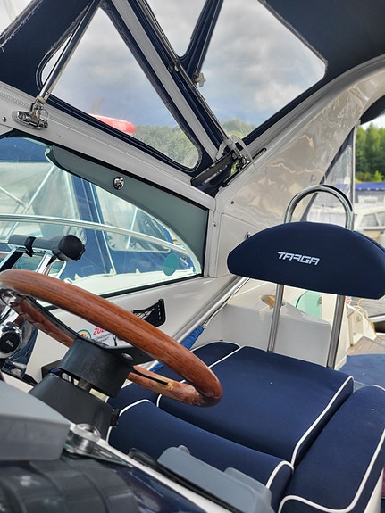 Fairline Targa 30 i fint skick 11 of 22