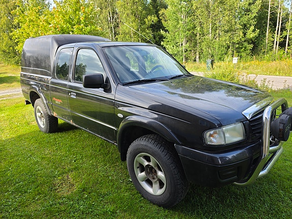 Mazda B2500 3 of 9