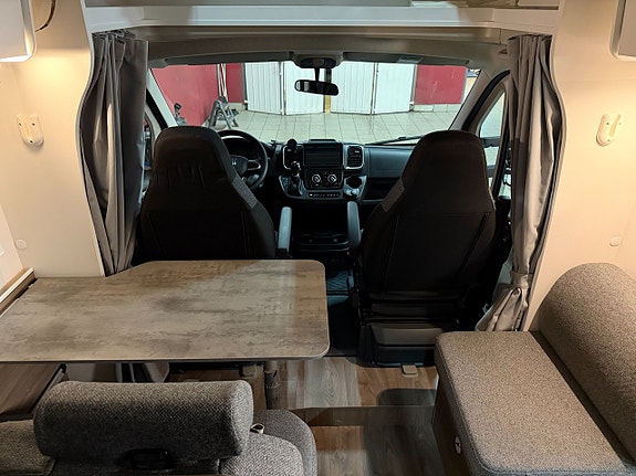 Capron Carado T338s Fiat Taksäng Solceller Truma B-Kam Carplay Optik 24 of 30