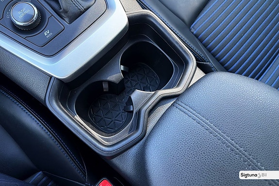 Toyota RAV4 24 of 25