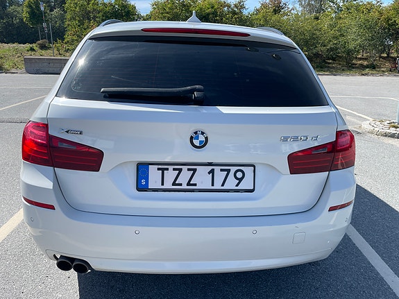 BMW 520d 5 of 15