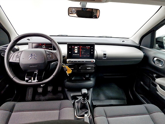 Citroen C4 Cactus 8 of 15