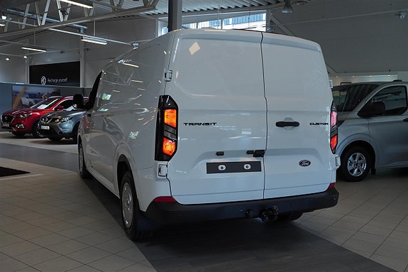 Ford Transit Custom 4 of 16