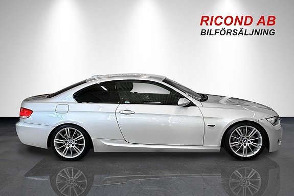 BMW 335i 2 of 21