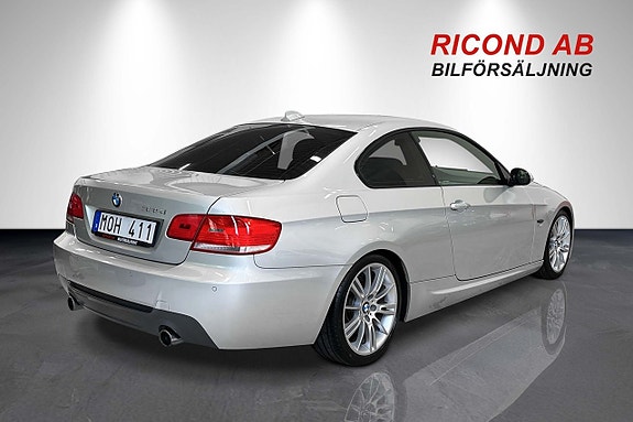 BMW 335i 3 of 21