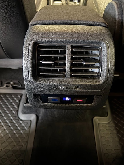 Volkswagen Touran 16 of 30