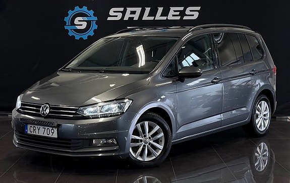 Volkswagen Touran 2 of 30