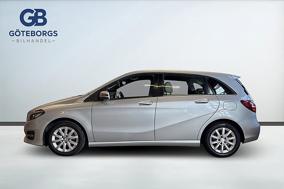 Mercedes-Benz B200 3 of 17