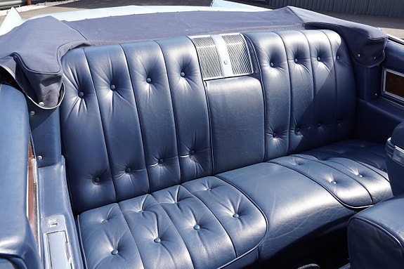 Cadillac Deville 20 of 27