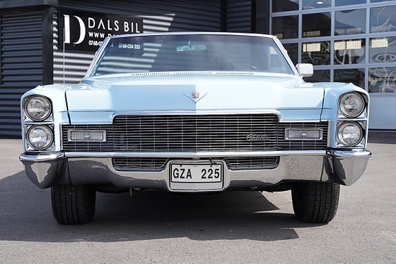 Cadillac Deville 9 of 27
