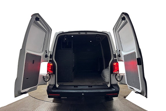 Volkswagen e-Transporter 7 of 26