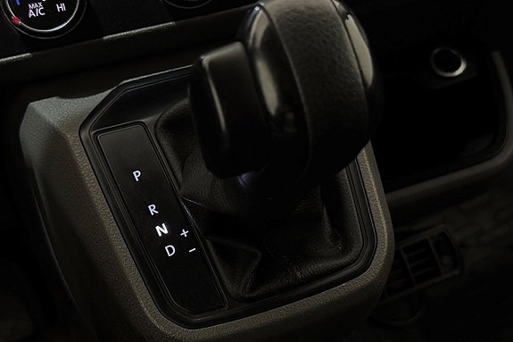 Volkswagen e-Transporter 21 of 26