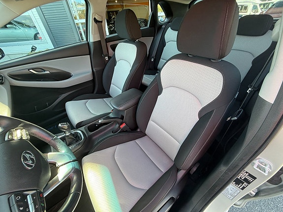Hyundai i30 9 of 12