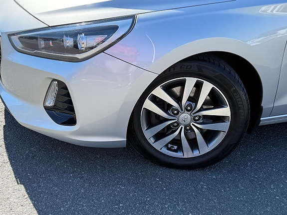 Hyundai i30 8 of 12