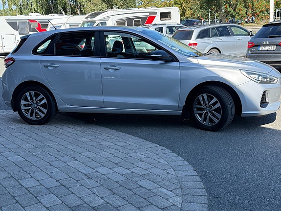 Hyundai i30 3 of 12