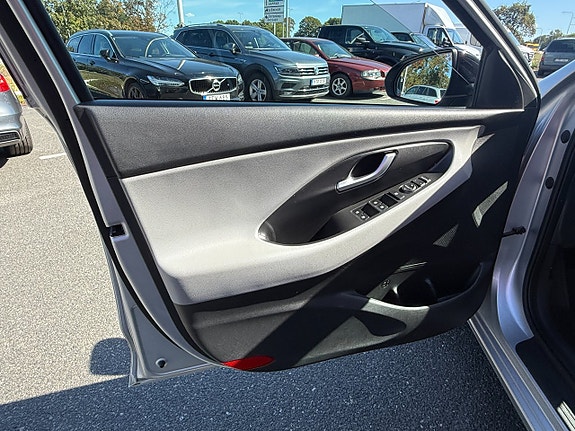 Hyundai i30 12 of 12