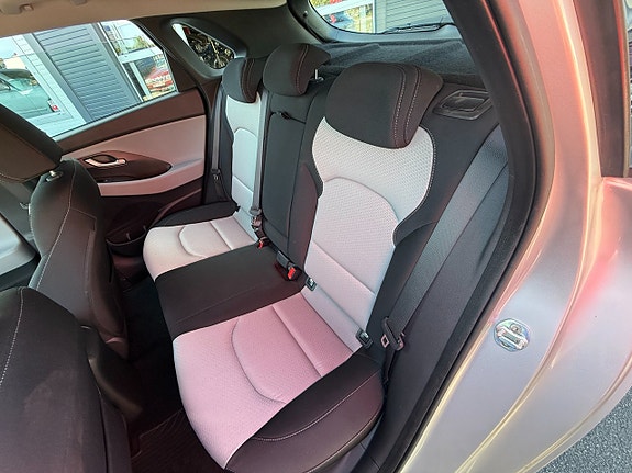 Hyundai i30 10 of 12