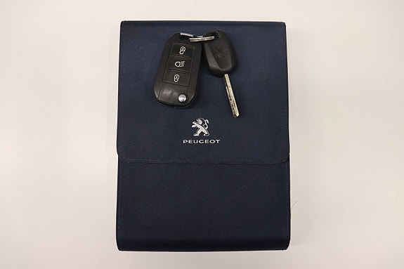 Peugeot 2008 21 of 21