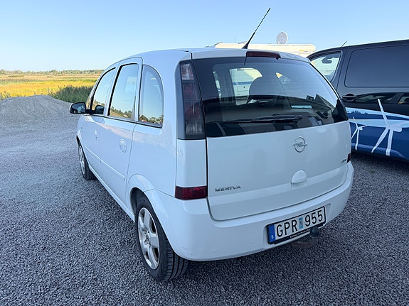 Opel Meriva 3 of 4