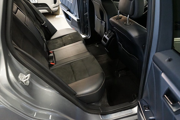 Mercedes-Benz GLK220 13 of 18