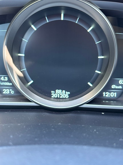 Volvo V40 9 of 9