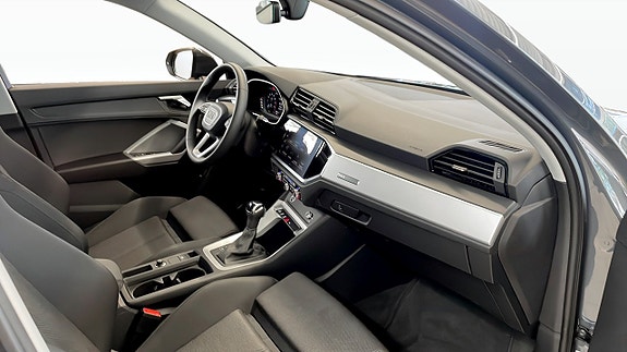 Audi Q3 11 of 14
