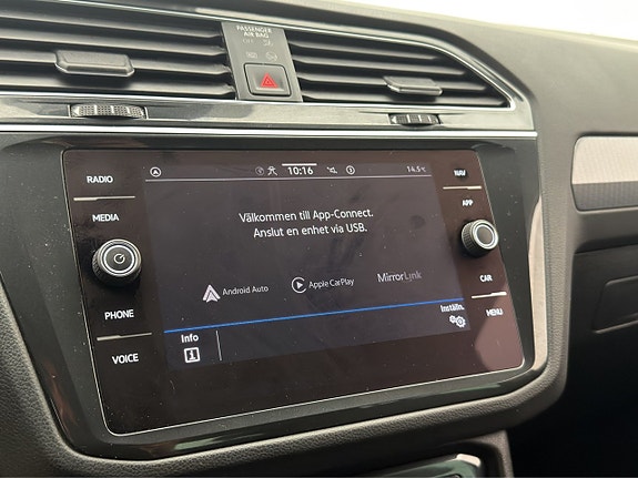 Volkswagen Tiguan 19 of 27
