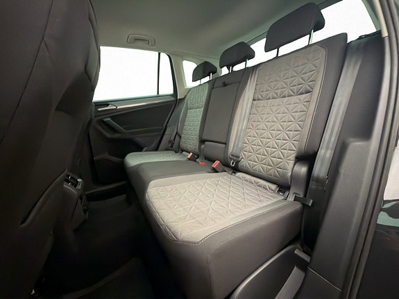 Volkswagen Tiguan 13 of 27