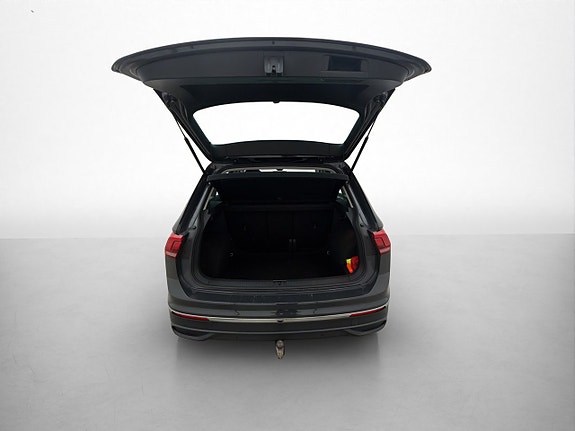 Volkswagen Tiguan 27 of 27