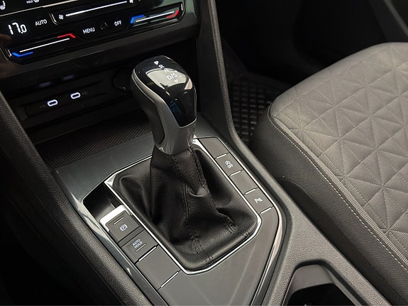 Volkswagen Tiguan 22 of 27
