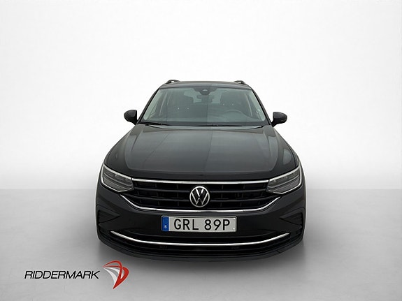 Volkswagen Tiguan 2 of 27