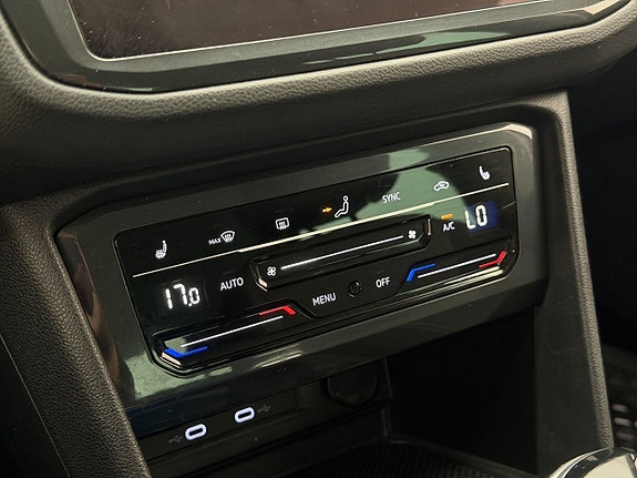 Volkswagen Tiguan 21 of 27