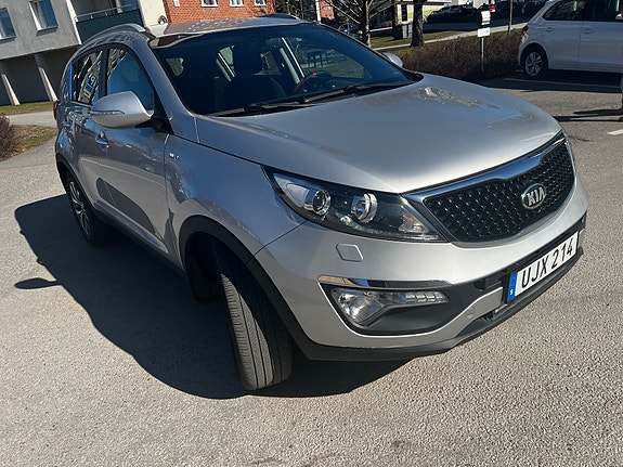 Kia Sportage 2 of 5