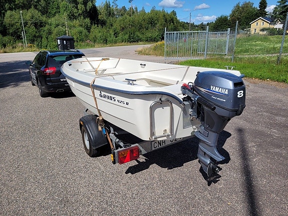 Motorbåt Ryds 425R med Yamaha F8C samt kärra 4 of 5