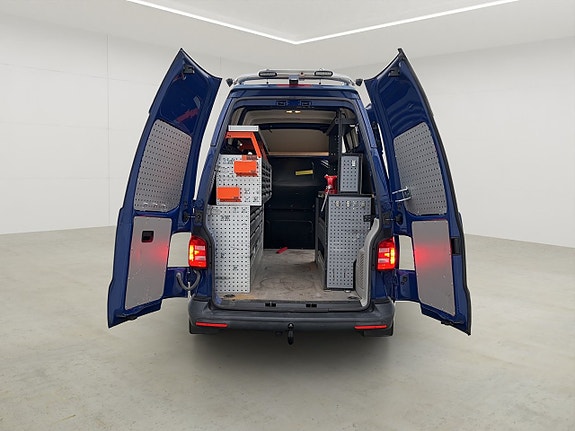 Volkswagen Transporter 13 of 30