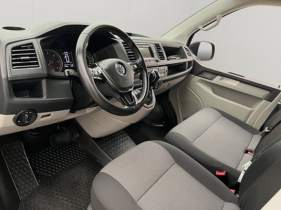 Volkswagen Transporter 22 of 30