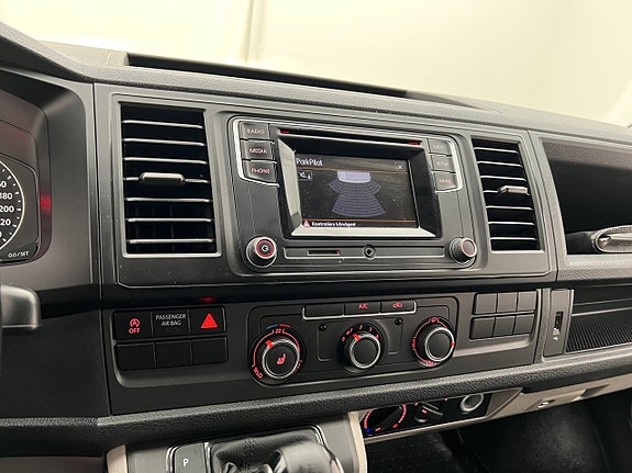 Volkswagen Transporter 30 of 30