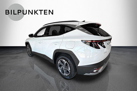 Hyundai Tucson 2 of 7