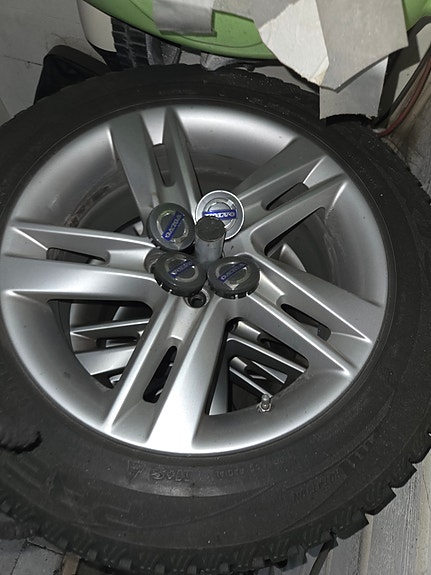 Volvo XC70 10 of 10