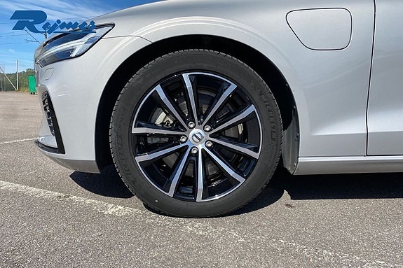 Volvo V60 15 of 19