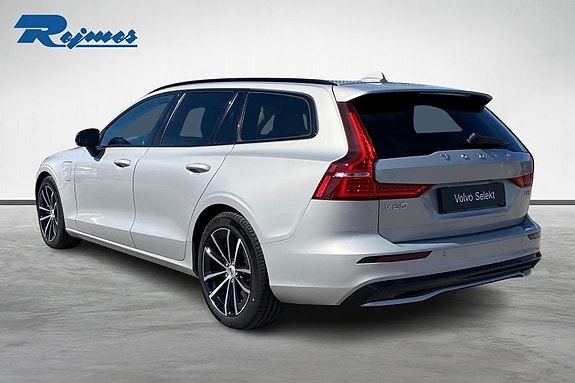 Volvo V60 17 of 19