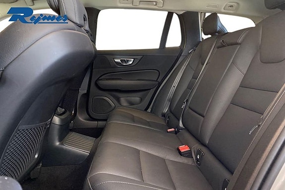 Volvo V60 12 of 19