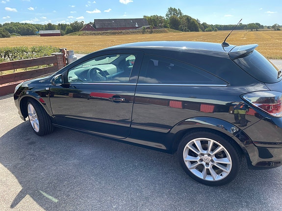 Opel Astra 4 of 17