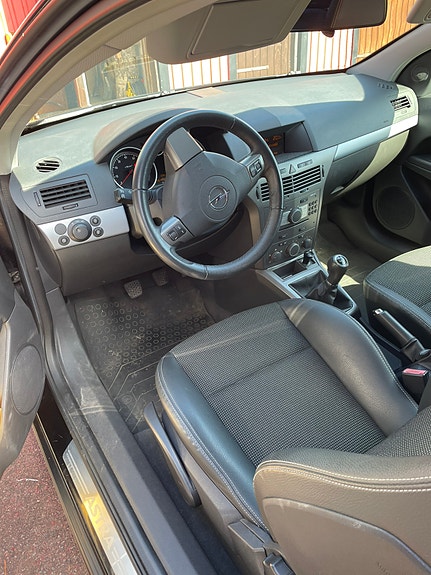 Opel Astra 10 of 17