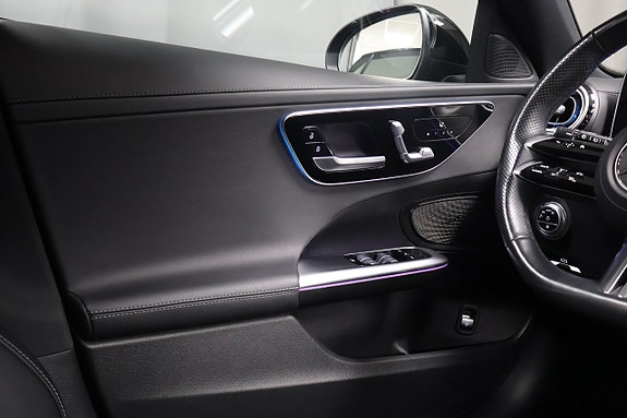 Mercedes-Benz C300 de 15 of 24