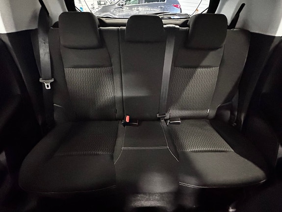 Peugeot 208 10 of 17