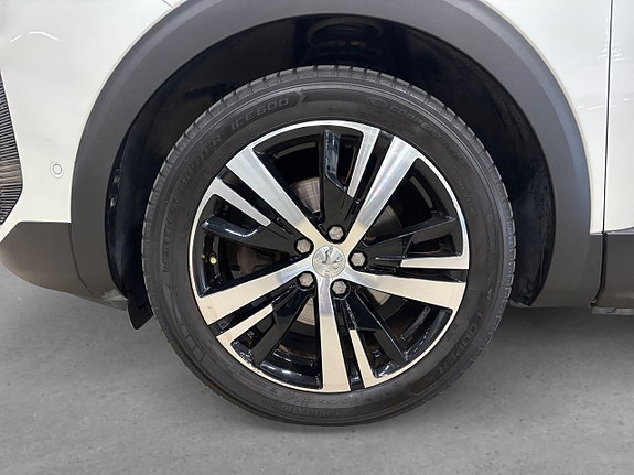 Peugeot 5008 8 of 26