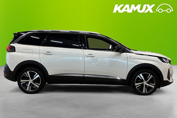 Peugeot 5008 2 of 26