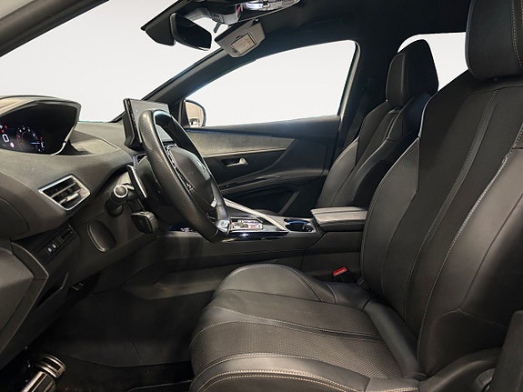Peugeot 5008 10 of 26